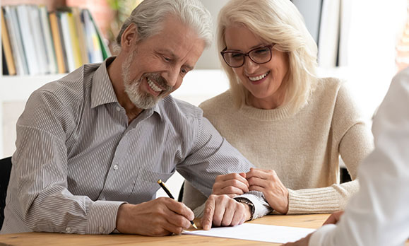 couple meeting with an estate planning attorney